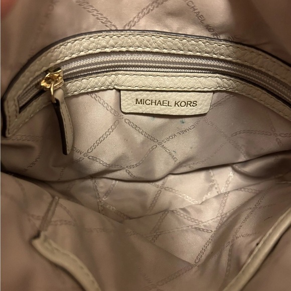 Michael Kors Jagger Crossbody Pebble Leather Greige Purse - Picture 11 of 13